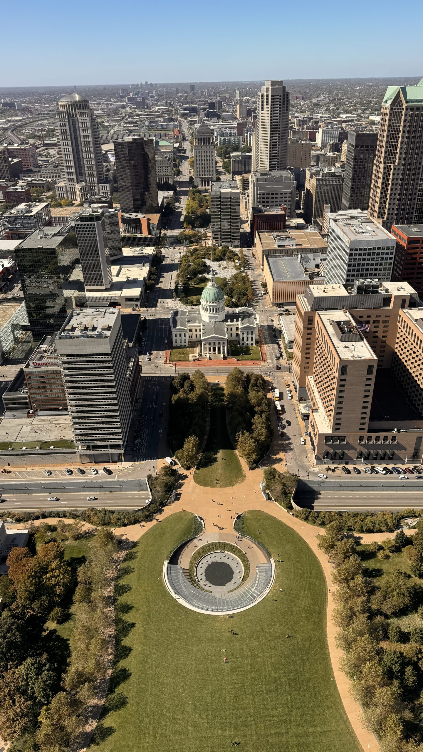 Pielgrzymka St. Louise Abp Fulton J. Shean beatyfikacja